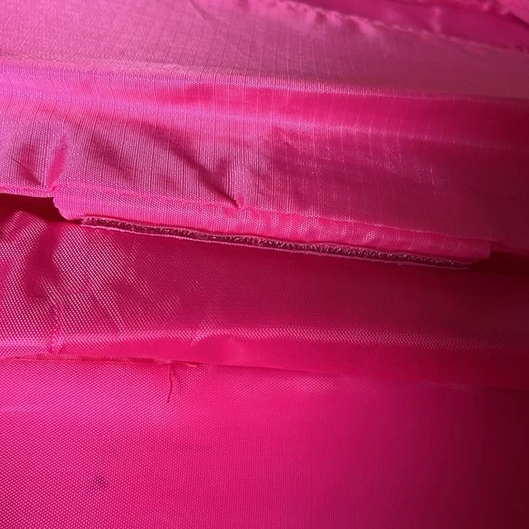 Pink travel bag - Picture 7 of 7